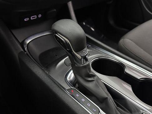 Used 2023 Chevrolet Malibu LT FWD image 14