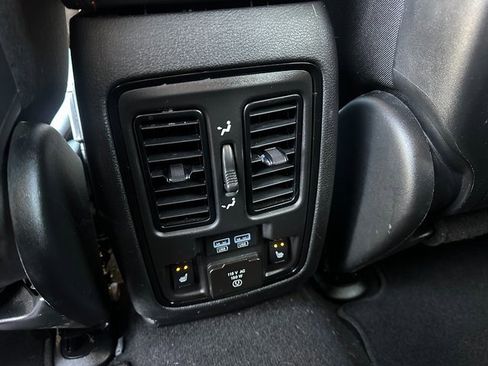 Used 2023 Dodge Durango GT image 22