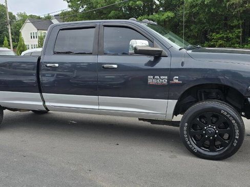 Used 2014 RAM 2500 Laramie AWD/4WD image 4