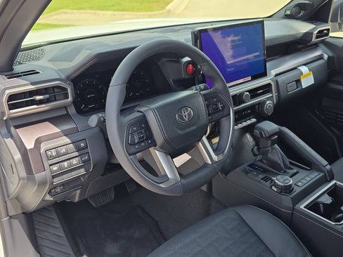 New 2026 Toyota 4Runner TRD Off-Road Premium AWD/4WD image 12