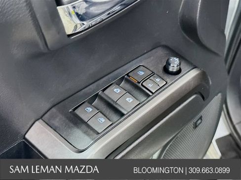 Used 2022 Toyota Tacoma TRD Off-Road w/ TRD Premium Off Road Package AWD/4WD image 20