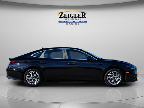 Certified 2023 Hyundai Sonata SEL w/ Convenience Package FWD image 8