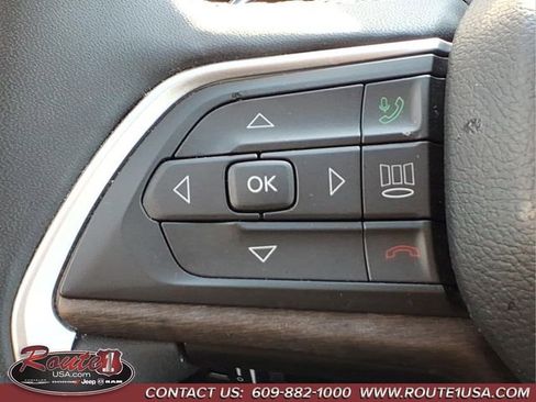 Used 2022 Jeep Grand Cherokee Limited 4xe image 18