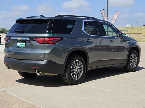 Used 2022 Chevrolet Traverse LT w/ LPO, Floor Liner Package FWD image 4