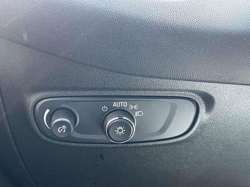 Used 2024 Chevrolet Equinox LT image 25