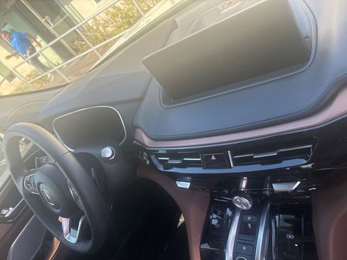 Used 2024 Acura MDX FWD w/ Technology Package image 7