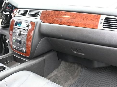 Used 2014 Chevrolet Tahoe LT w/ All-Star Edition AWD/4WD image 33