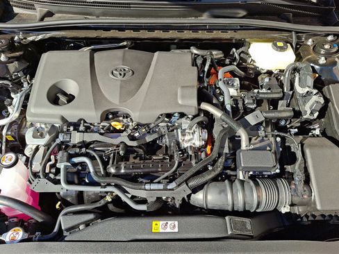 Used 2026 Toyota Camry SE image 27