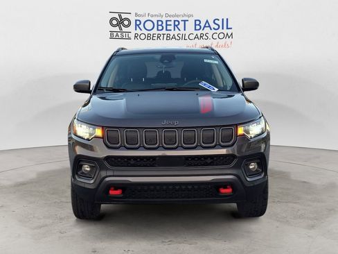 Used 2022 Jeep Compass Trailhawk image 8