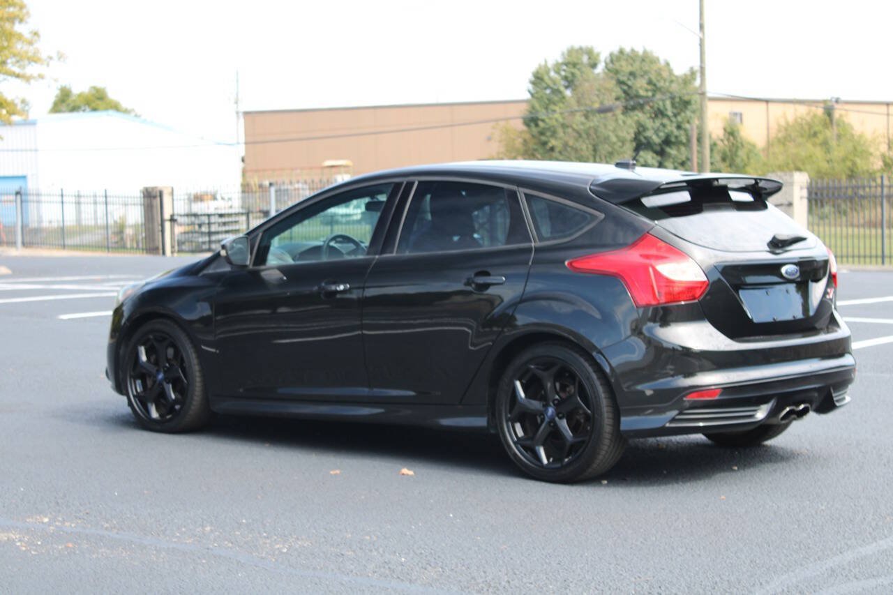 Used 2014 Ford Focus ST w/ Equipment Group 202A FWD image 4