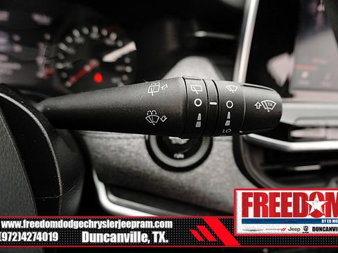 New 2025 Jeep Compass Sport image 32