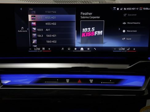 New 2025 BMW i5 xDrive40 w/ Premium Package image 10