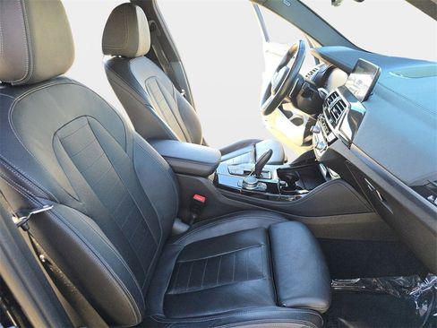 Used 2021 BMW X4 M40i w/ Premium Package image 12