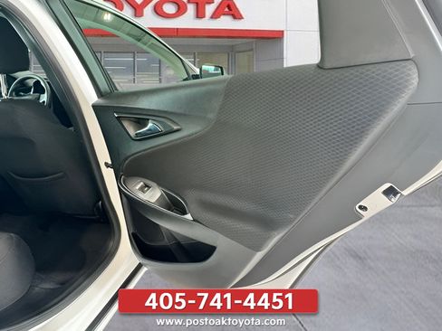 Used 2025 Chevrolet Malibu LT FWD image 24