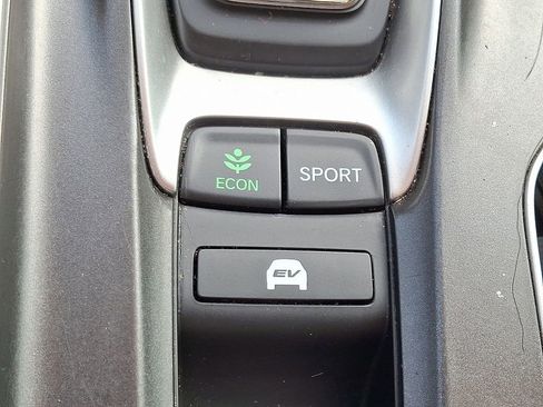 Used 2022 Honda Accord Touring image 29