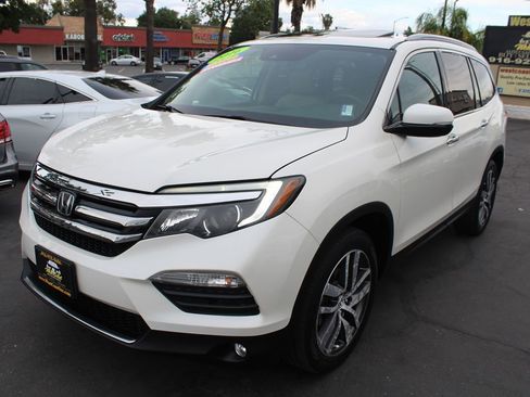 Used 2016 Honda Pilot Touring image 4