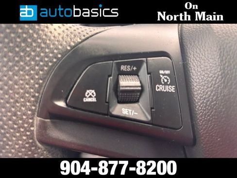 Used 2021 Chevrolet Trax LT FWD image 23