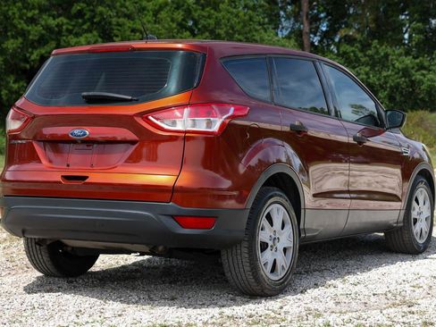 Used 2016 Ford Escape S FWD image 9