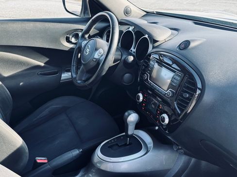 Used 2015 Nissan Juke SV w/ Cold Weather Package image 17