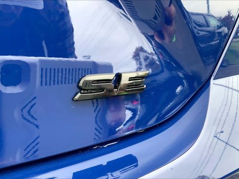 New 2026 Toyota Camry SE image 15