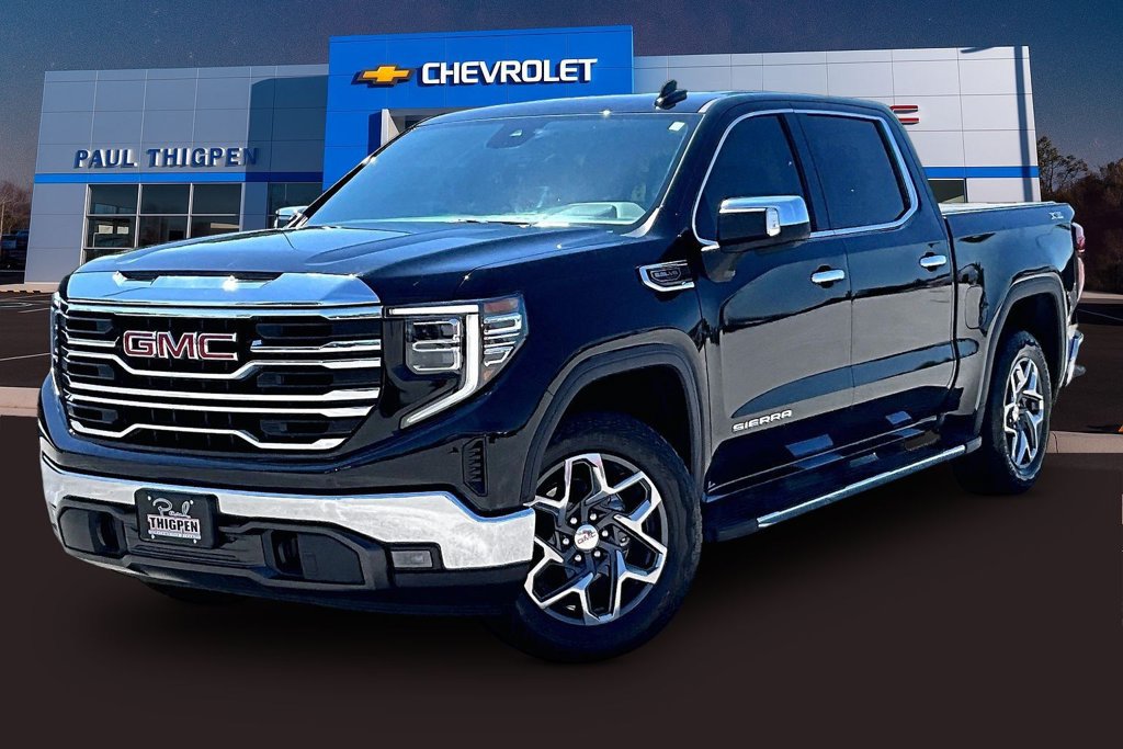 Used 2023 GMC Sierra 1500 SLT AWD/4WD image 3