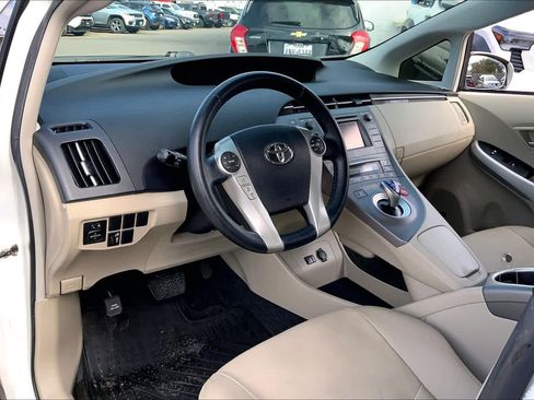Used 2013 Toyota Prius Four image 16