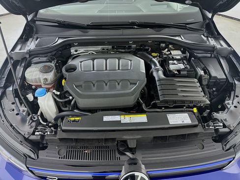 Used 2024 Volkswagen Golf R AWD/4WD image 32