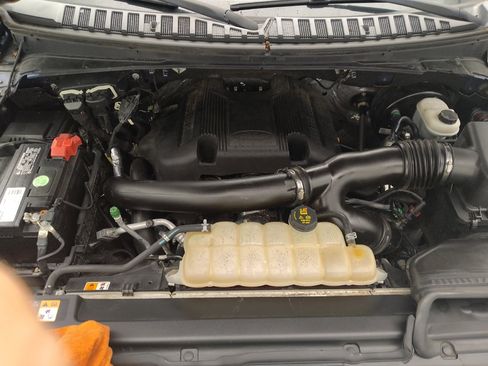 Used 2018 Ford Expedition Max XLT w/ Equipment Group 202A RWD image 30