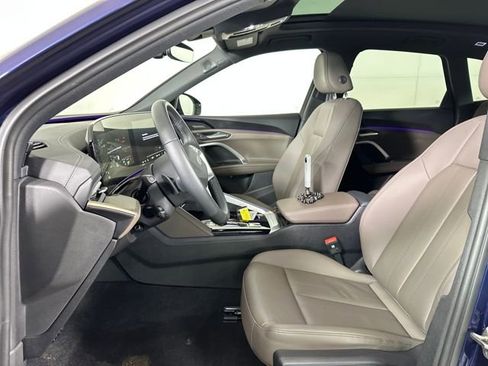 Used 2025 Audi Q5 2.0T Premium Plus w/ Premium Plus image 11