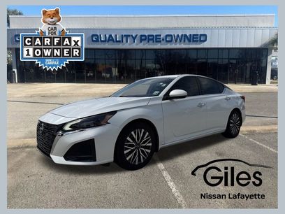 Used 2023 Nissan Altima 2.5 SV