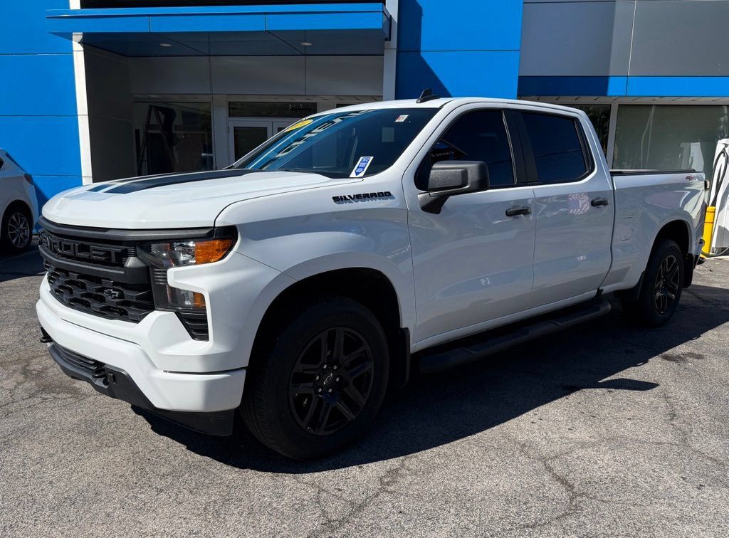 Used 2024 Chevrolet Silverado 1500 Custom w/ Rally Edition AWD/4WD image 1