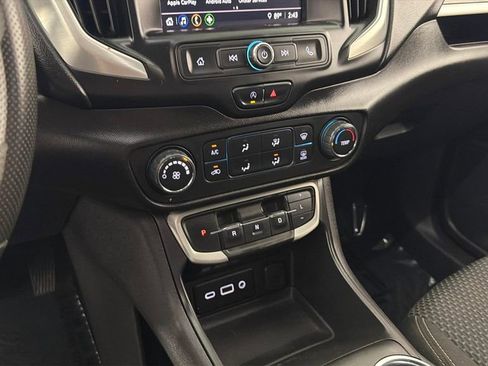 Used 2023 GMC Terrain SLE w/ Elevation Edition FWD image 21