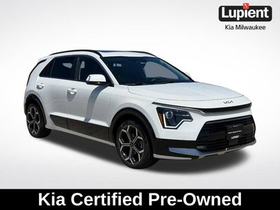 Used 2023 Kia Niro EX Touring