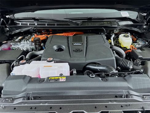 New 2025 Toyota Tundra Platinum image 49