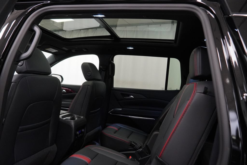 New 2027 Chevrolet Traverse RS AWD/4WD image 14