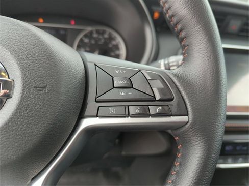 Certified 2020 Nissan Kicks SR image 31