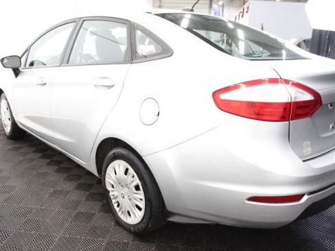 Used 2014 Ford Fiesta S FWD image 7