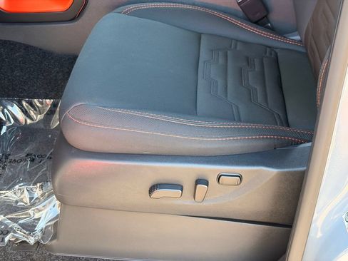 Certified 2025 Nissan Frontier PRO-4X AWD/4WD image 18