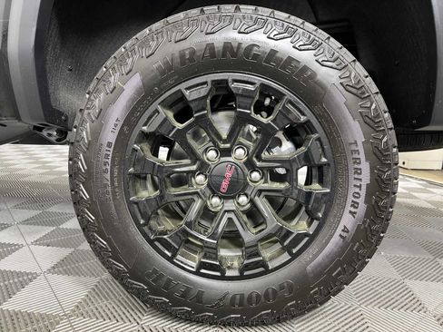 New 2026 GMC Canyon Elevation AWD/4WD image 16