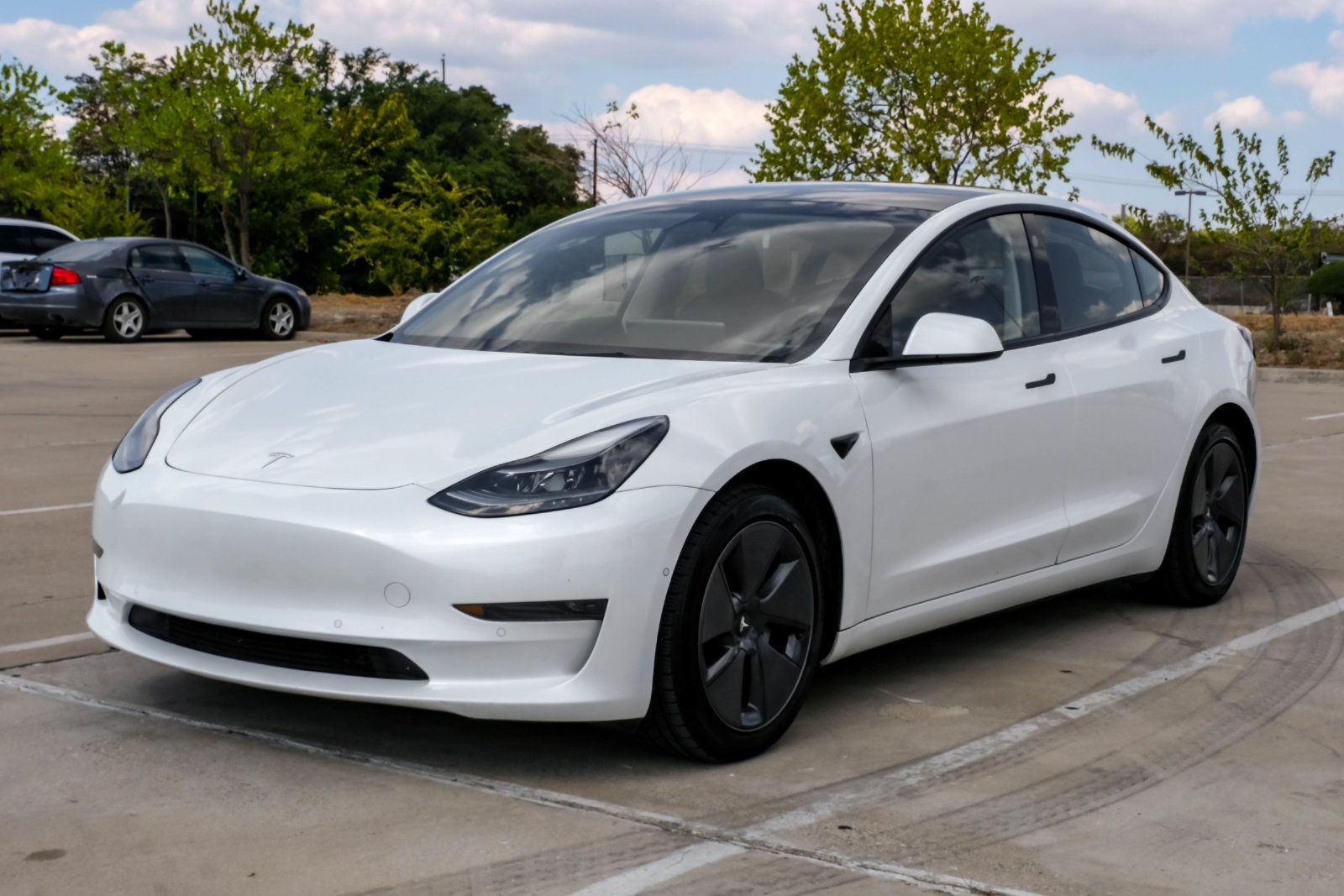 Used 2022 Tesla Model 3 RWD image 9