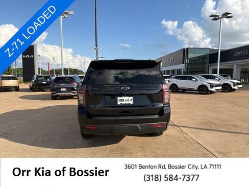 Used 2024 Chevrolet Tahoe Z71 w/ Luxury Package AWD/4WD image 13