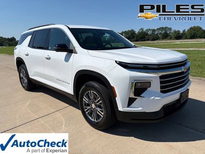 Used 2026 Chevrolet Traverse LT w/ Driver Confidence Package