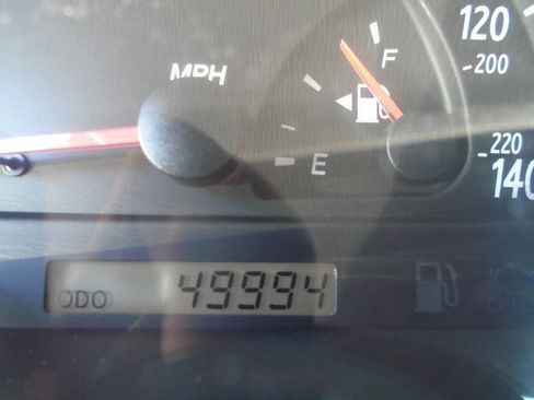 Used 2004 Toyota Camry LE FWD image 9
