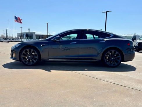 Used 2018 Tesla Model S 100D image 4