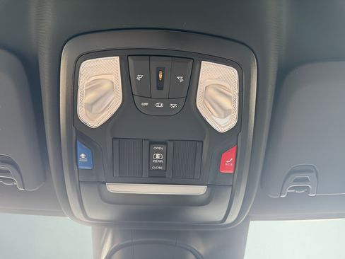 Used 2025 RAM 2500 Tradesman AWD/4WD image 29
