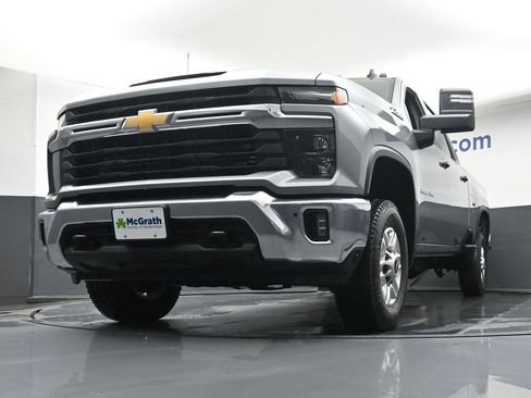 New 2026 Chevrolet Silverado 2500 LT w/ Convenience Package AWD/4WD image 6