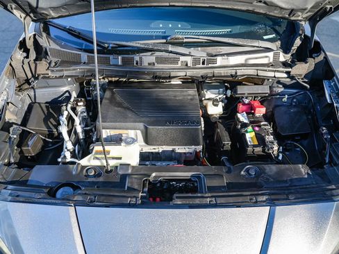 Used 2018 Nissan Leaf SL w/ SL Technology Package image 30