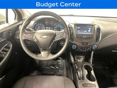 Used 2017 Chevrolet Cruze LT w/ Convenience Package FWD image 17