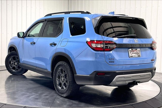 Used 2024 Honda Pilot TrailSport image 12