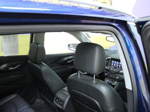 Used 2023 GMC Terrain SLT w/ Tech Package AWD/4WD image 10